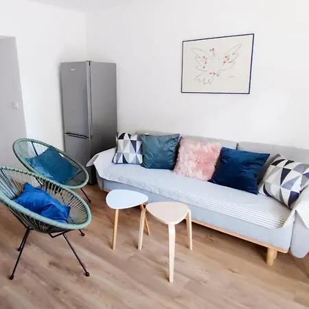 Garden Family * マカルスカ