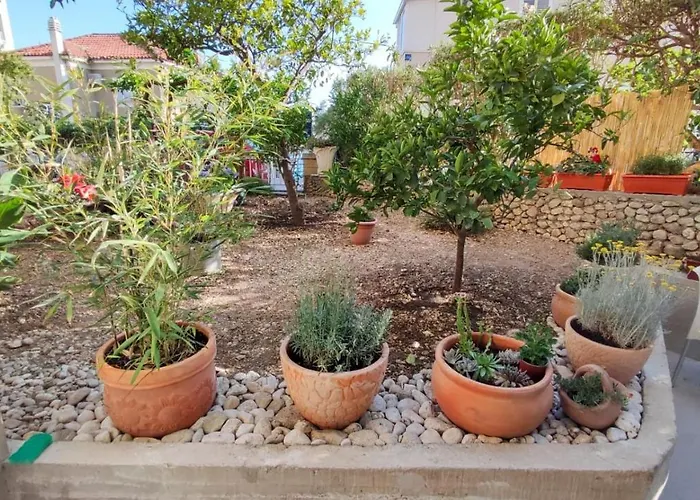 Apartment Garden Family Makarska