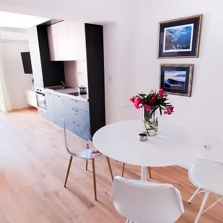 Garden Family Apartman Makarska